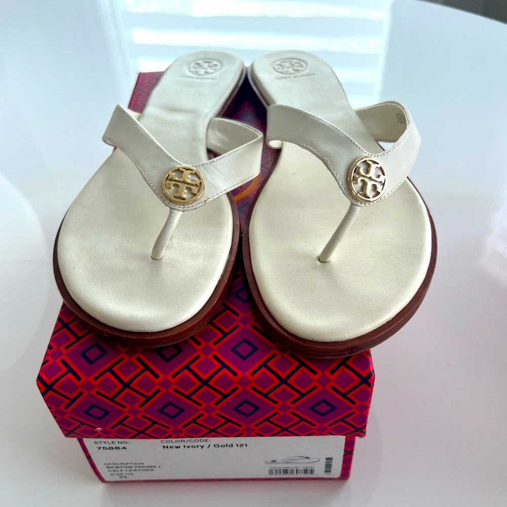 COPY - Tory Burch Benton Thong New Ivory/Gold size 11 (fits like 10)